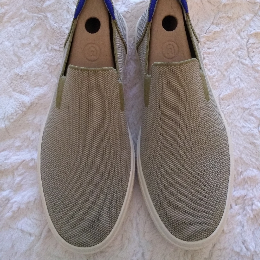 EUC Rothy's olive loafer